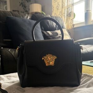 LA MEDUSA SMALL LEATHER TOP-HANDLE